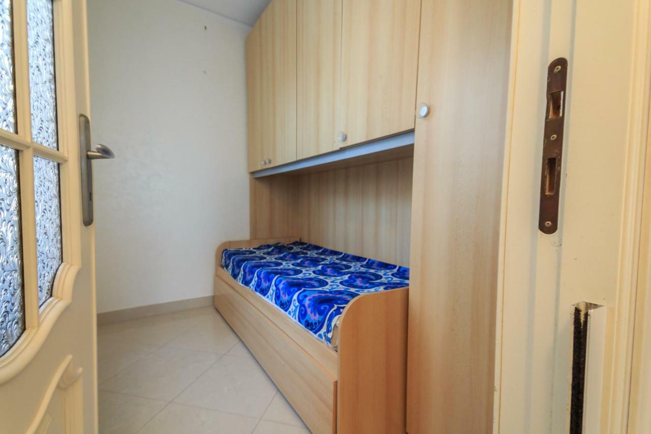 Appartamento A 30 Metri Dal Mare 瓦拉泽 外观 照片